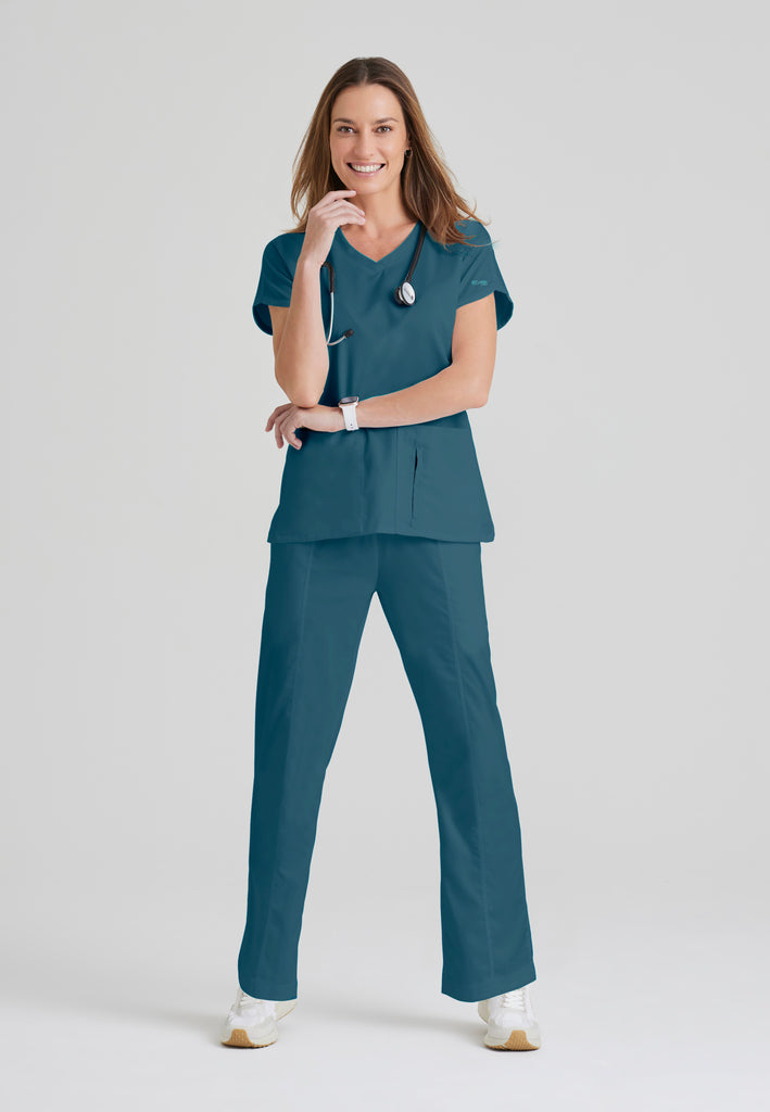 Cora 4-Pocket Scrub Top