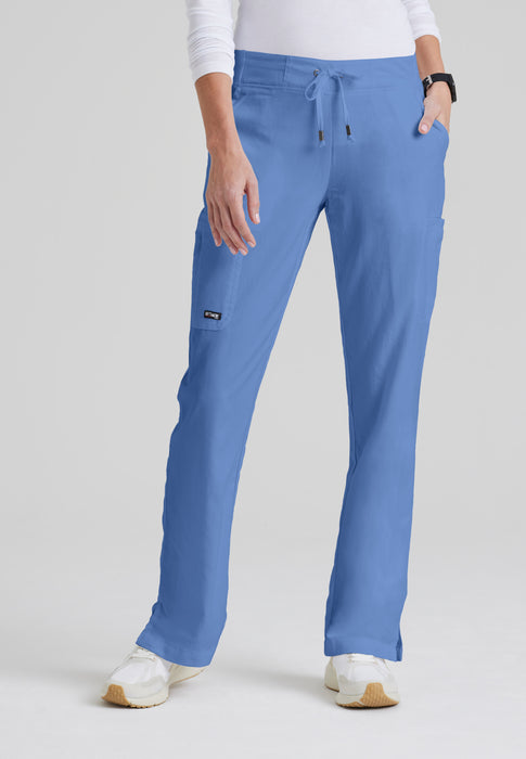 Plus Size Women's Mid-Rise Straight-Leg Pull-On Pant Scrubs by