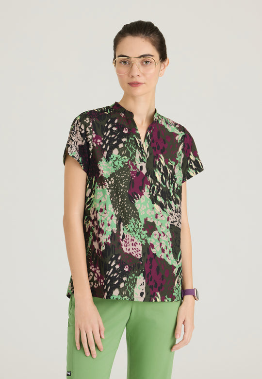 Avery Modern Fit Print Scrub Top